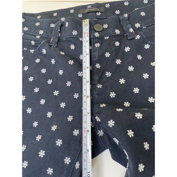 Ann Taylor Skinny Ankle Jeans 4 27x27 Navy Snowflake Print Modern Fit Stretch - Picture 8 of 9